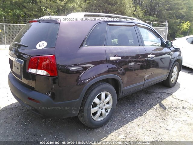 5XYKT4A22DG368431 - 2013 KIA SORENTO LX PURPLE photo 4