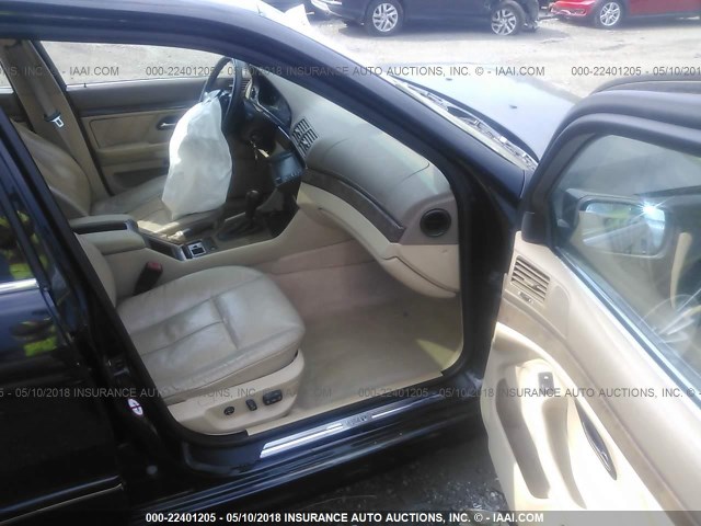 WBADN63431GM72039 - 2001 BMW 540 I AUTOMATIC أسود صورة 5