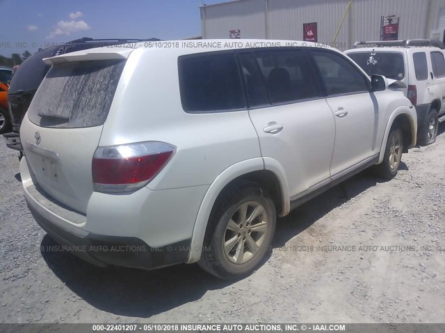 5TDZA3EH2DS041401 - 2013 TOYOTA HIGHLANDER PLUS WHITE photo 4