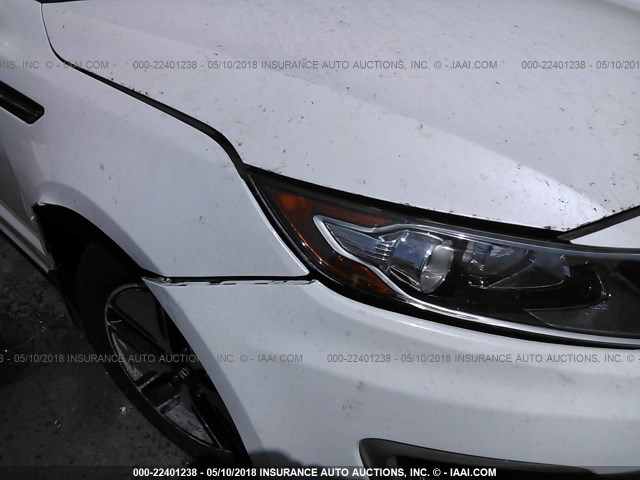 KNAGM4AD2C5033209 - 2012 KIA OPTIMA HYBRID WHITE photo 6