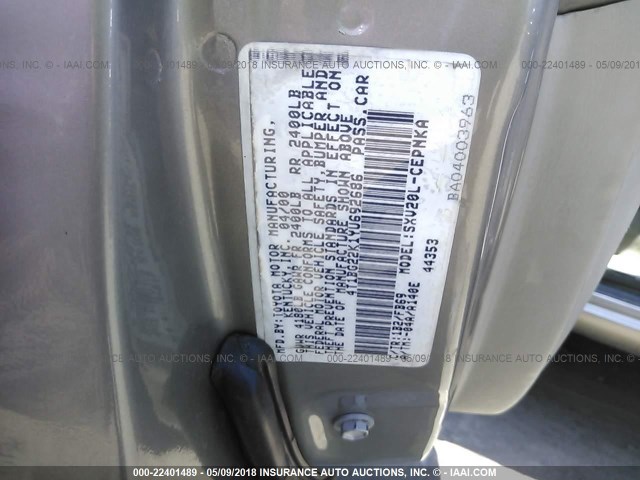 4T1BG22K1YU692686 - 2000 TOYOTA CAMRY CE/LE/XLE BEIGE photo 9