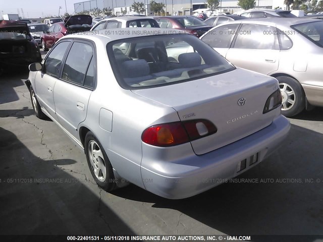1NXBR18E8XZ206928 - 1999 TOYOTA COROLLA VE/CE/LE 银色 照片 3