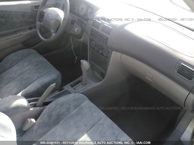 1NXBR18E8XZ206928 - 1999 TOYOTA COROLLA VE/CE/LE 银色 照片 5