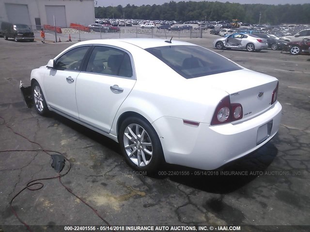 1G1ZK57B59F147519 - 2009 CHEVROLET MALIBU LTZ WHITE photo 3