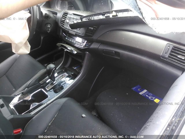 1HGCR2F55HA003310 - 2017 HONDA ACCORD SPORT BLACK photo 5