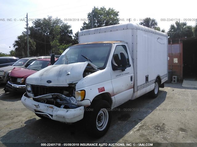 1FDNE2721WHB69301 - 1998 FORD ECONOLINE E250 CUTAWAY VAN WHITE photo 2