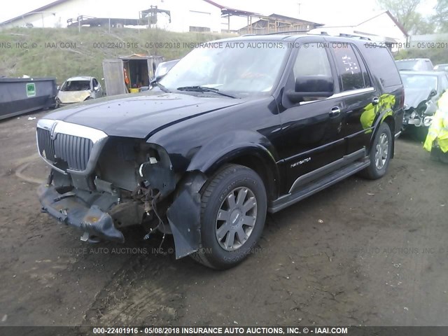 5LMFU28R33LJ35532 - 2003 LINCOLN NAVIGATOR BLACK photo 2