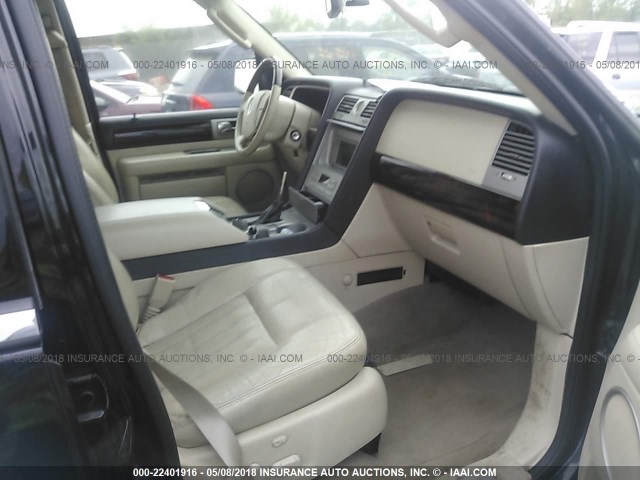 5LMFU28R33LJ35532 - 2003 LINCOLN NAVIGATOR BLACK photo 5