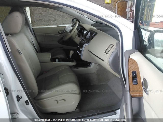 JN8AZ1MW1CW211986 - 2012 NISSAN MURANO S/SL/LE WHITE photo 5