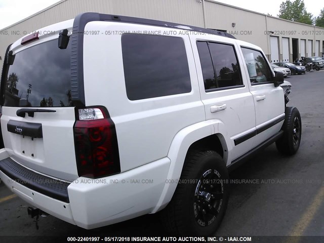 1J8HG48N08C241596 - 2008 JEEP COMMANDER SPORT WHITE photo 4