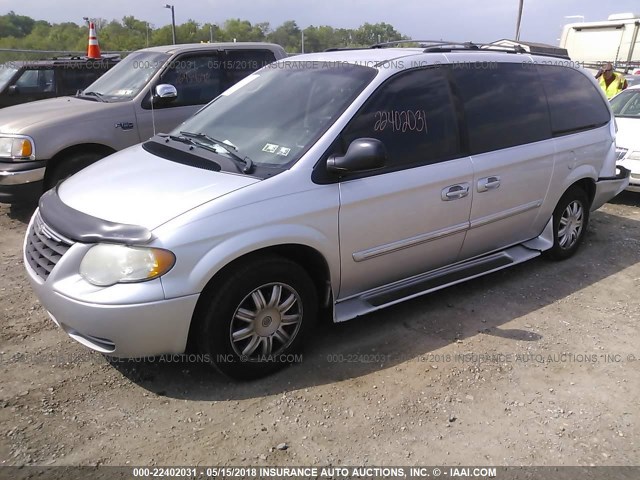 2C4GP54L65R196910 - 2005 CHRYSLER TOWN & COUNTRY TOURING SILVER photo 2