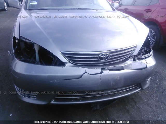 4T1BE32K05U963356 - 2005 TOYOTA CAMRY LE/XLE/SE ნაცრისფერი ფოტო 6
