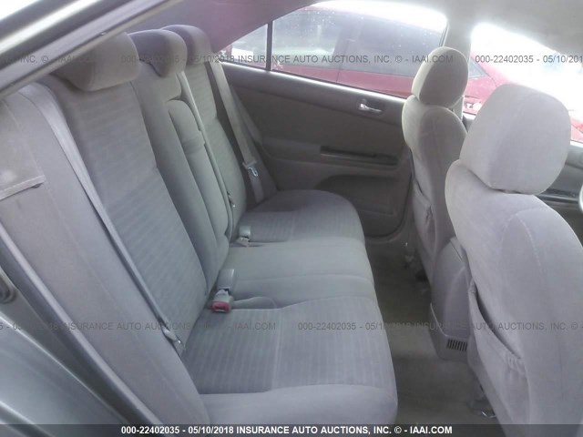 4T1BE32K05U963356 - 2005 TOYOTA CAMRY LE/XLE/SE ნაცრისფერი ფოტო 8