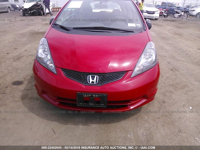 JHMGE8G28AS004680 - 2010 HONDA FIT RED photo 6