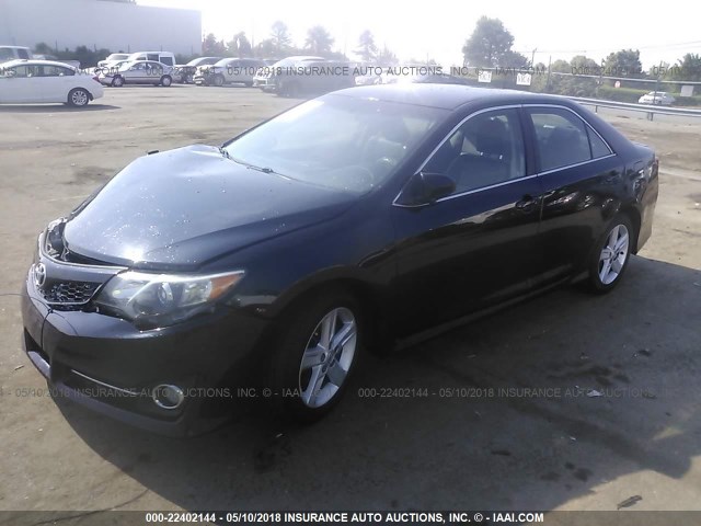 4T1BF1FKXDU674964 - 2013 TOYOTA CAMRY L/SE/LE/XLE 黑色 照片 2