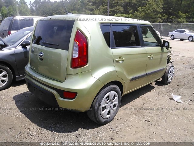 KNDJT2A5XD7619820 - 2013 KIA SOUL GREEN photo 4