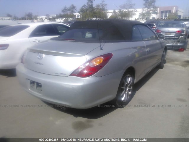 4T1FA38P64U034920 - 2004 TOYOTA CAMRY SOLARA SE/SLE ვერცხლისფერი ფოტო 4
