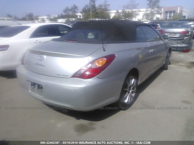 4T1FA38P64U034920 - 2004 TOYOTA CAMRY SOLARA SE/SLE SILVER photo 4