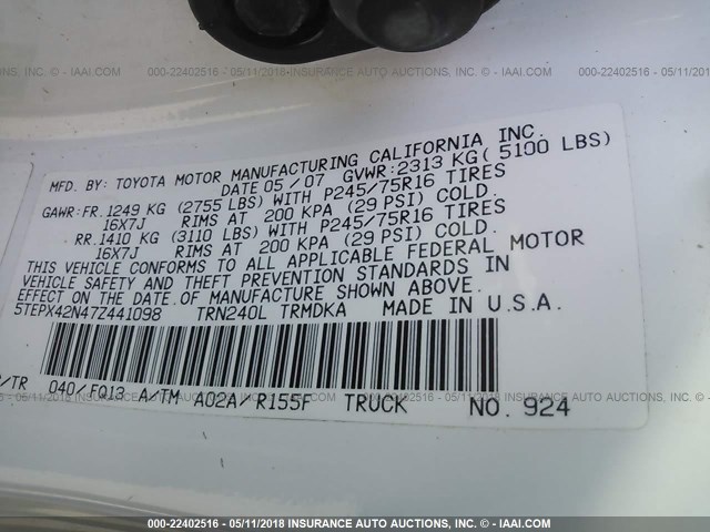 5TEPX42N47Z441098 - 2007 TOYOTA TACOMA WHITE photo 9