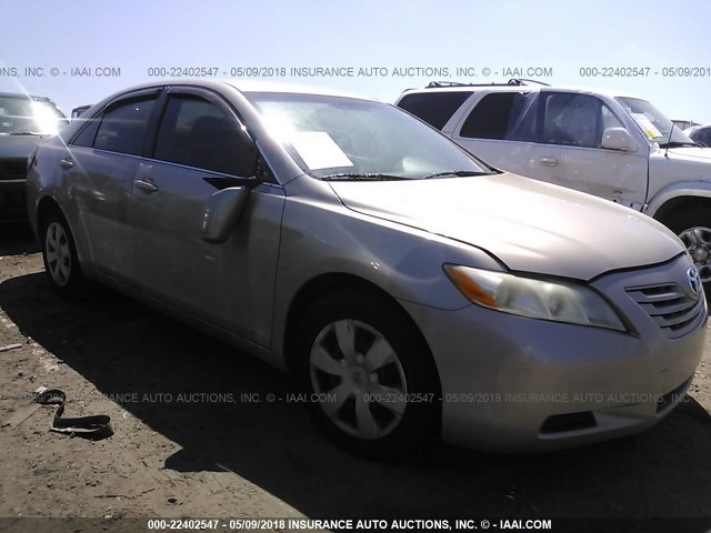 JTNBE46KX73069258 - 2007 TOYOTA CAMRY NEW GENERAT CE/LE/XLE/SE GOLD photo 1