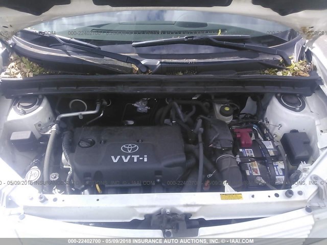 JTLKT324964081782 - 2006 TOYOTA SCION XB WHITE photo 10