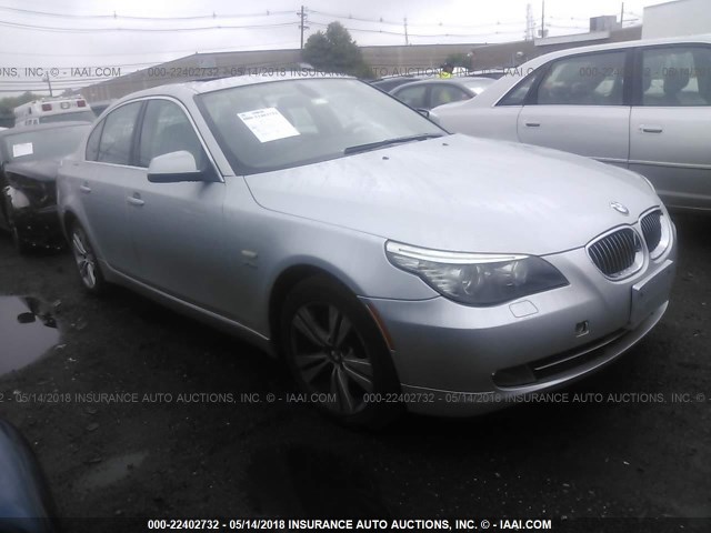 WBANV1C56AC388059 - 2010 BMW 528 XI SILVER photo 1