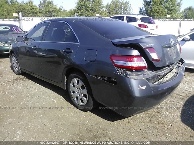 4T1BF3EK6BU719344 - 2011 TOYOTA CAMRY SE/LE/XLE ნაცრისფერი ფოტო 3