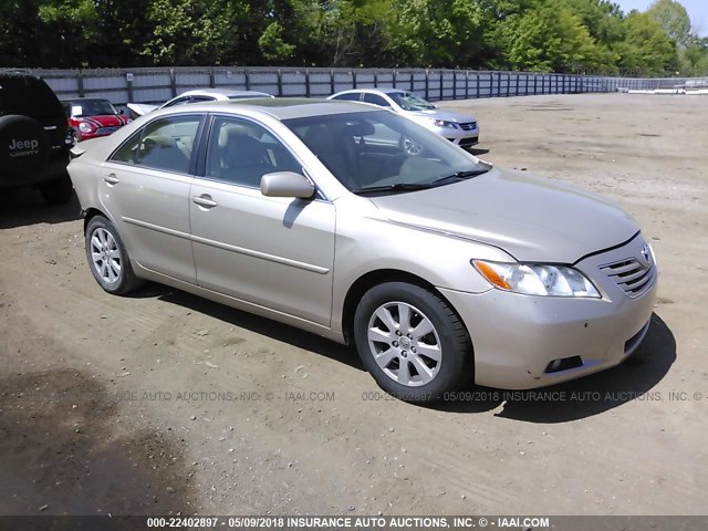 4T1BK46K77U020778 - 2007 TOYOTA CAMRY NEW GENERAT LE/XLE/SE GOLD photo 1