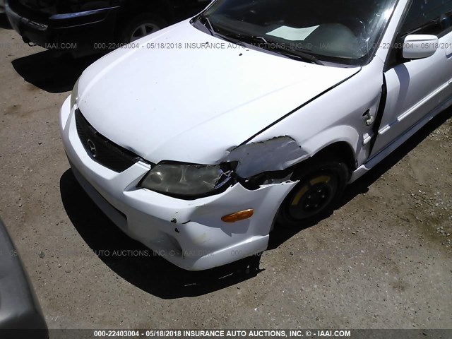 JM1BJ245121631943 - 2002 MAZDA PROTEGE PR5 白色 照片 6