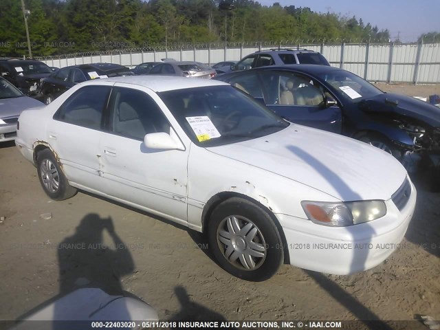 JT2BG22K010535791 - 2001 TOYOTA CAMRY CE/LE/XLE 白色 照片 1