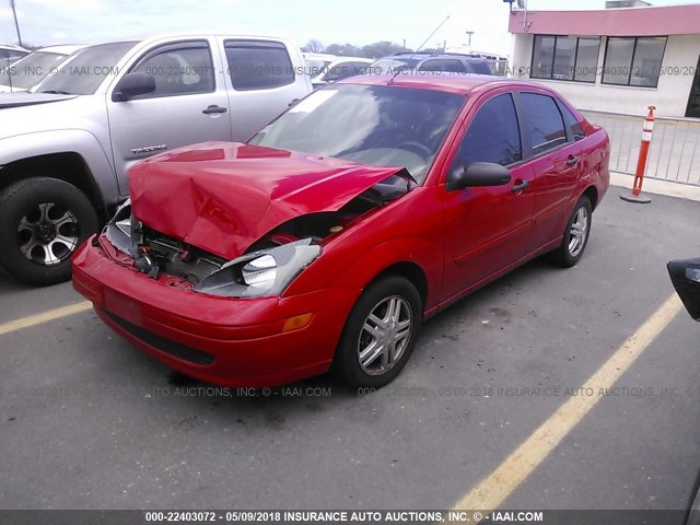 1FAFP38Z14W184321 - 2004 FORD FOCUS ZTS RED photo 2