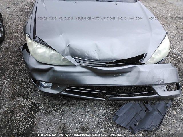 4T1BF30K55U596468 - 2005 TOYOTA CAMRY LE/XLE/SE ნაცრისფერი ფოტო 6