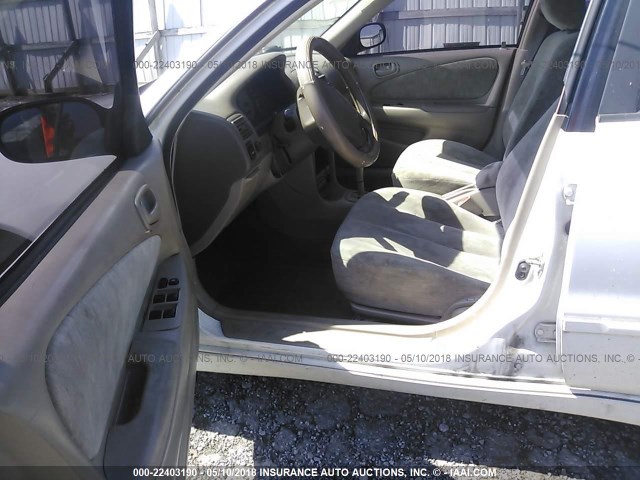 2T1BR18E6WC077183 - 1998 TOYOTA COROLLA VE/CE/LE 白色 照片 5