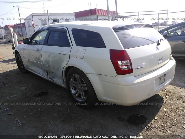 2D8FV48V05H683583 - 2005 DODGE MAGNUM SXT WHITE photo 3