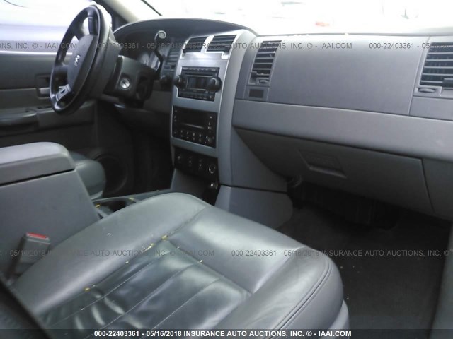 1D4HB58D14F141683 - 2004 DODGE DURANGO LIMITED RED photo 5