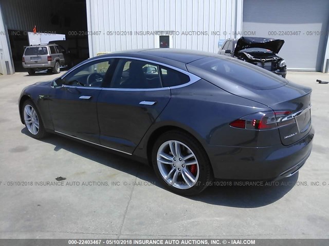 5YJSA1E46GF131226 - 2016 TESLA MODEL S GRAY photo 3