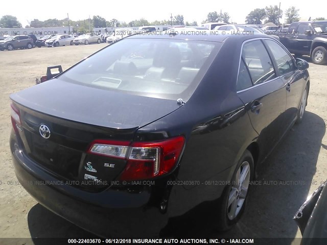 4T1BF1FK5CU570039 - 2012 TOYOTA CAMRY SE/LE/XLE BLACK photo 4
