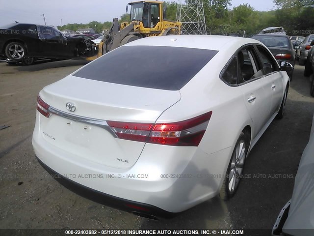 4T1BK1EB4DU068878 - 2013 TOYOTA AVALON PREMIUM/TOURING/LIMITED WHITE photo 4