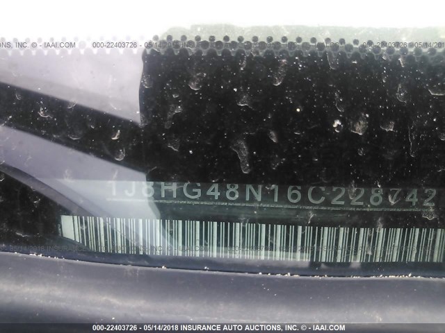 1J8HG48N16C228742 - 2006 JEEP COMMANDER GRAY photo 9