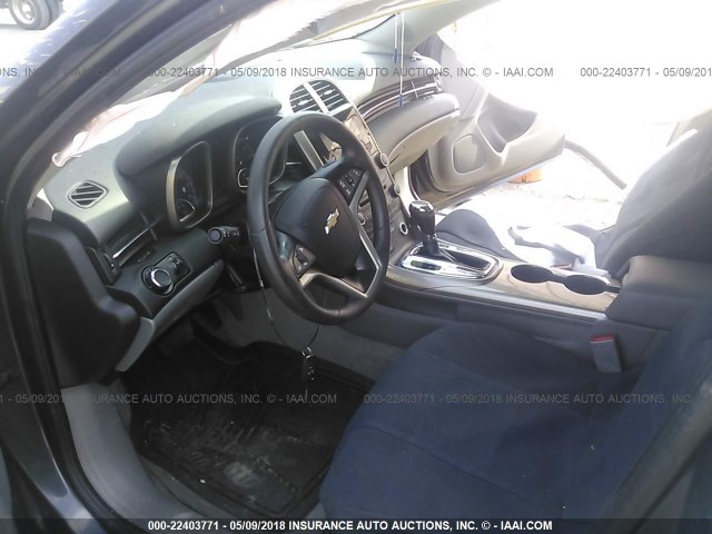 1G11A5SAXDF278100 - 2013 CHEVROLET MALIBU LS ნაცრისფერი ფოტო 5