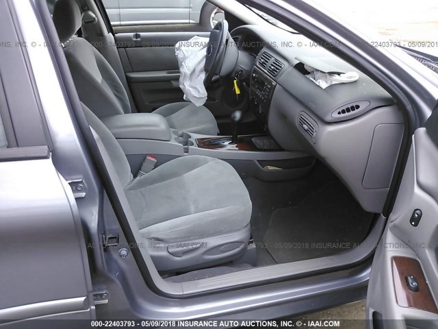 1FAFP56U27A149050 - 2007 FORD TAURUS SEL GRAY photo 5