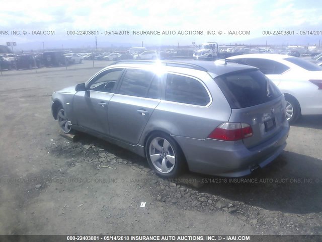 WBANN73566CN01258 - 2006 BMW 530 XIT GRAY photo 3