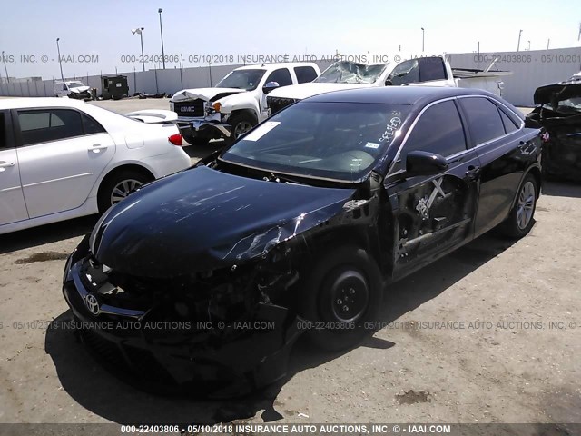 4T1BF1FKXGU159600 - 2016 TOYOTA CAMRY LE/XLE/SE/XSE BLACK photo 2