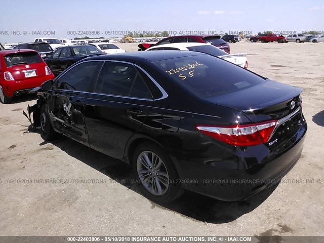 4T1BF1FKXGU159600 - 2016 TOYOTA CAMRY LE/XLE/SE/XSE BLACK photo 3
