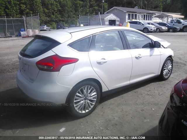 1FADP3N28FL366441 - 2015 FORD FOCUS TITANIUM WHITE photo 4