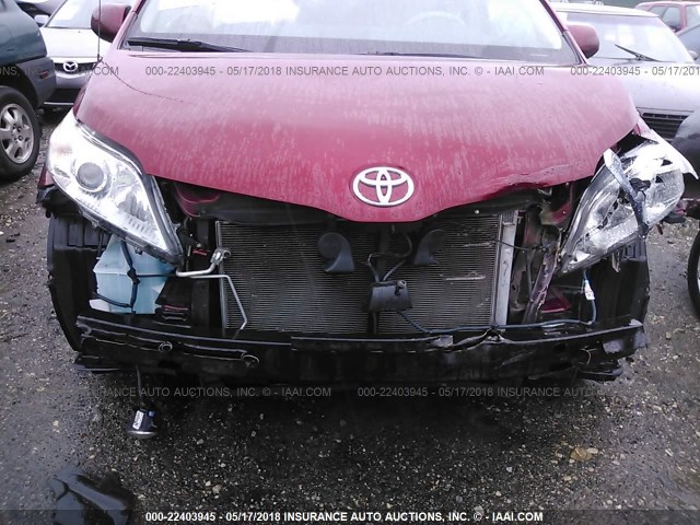 5TDYK3DC8DS307177 - 2013 TOYOTA SIENNA XLE/LIMITED RED photo 6
