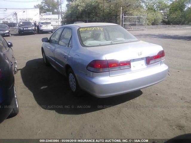 1HGCF86631A047901 - 2001 HONDA ACCORD VALUE SILVER photo 3