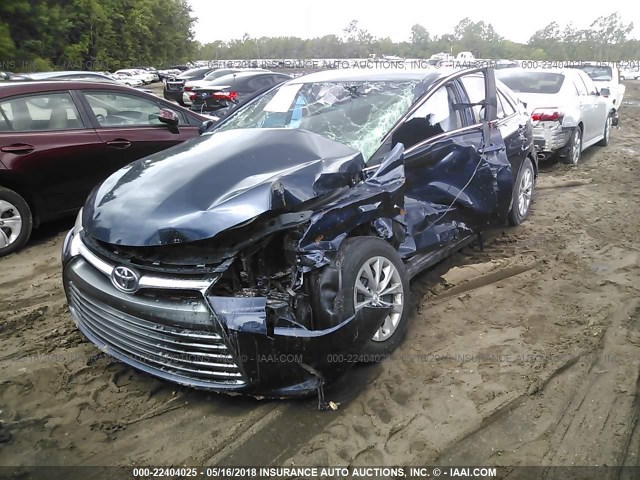 4T1BF1FKXFU967394 - 2015 TOYOTA CAMRY LE/XLE/SE/XSE Dark Blue photo 2