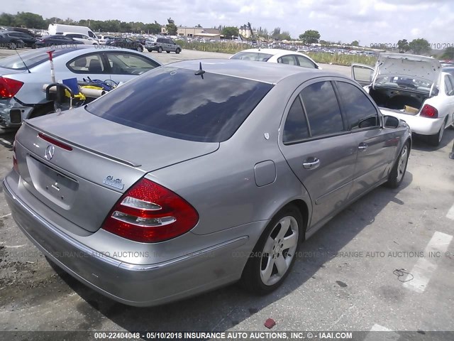 WDBUF65J43A242386 - 2003 MERCEDES-BENZ E 320 GRAY photo 4