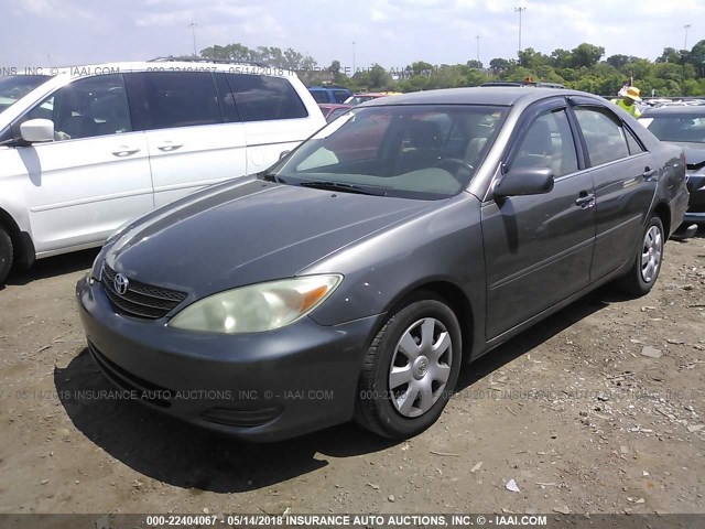 4T1BE32KX4U874232 - 2004 TOYOTA CAMRY LE/XLE/SE 灰色 照片 2